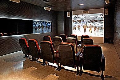 E3 2021：独臂战士跑酷杀敌 《断钢》预告片公布